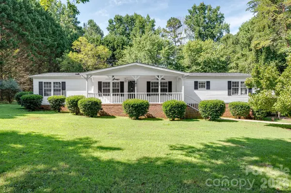 2322 Cyrus DR, Clover, SC 29710