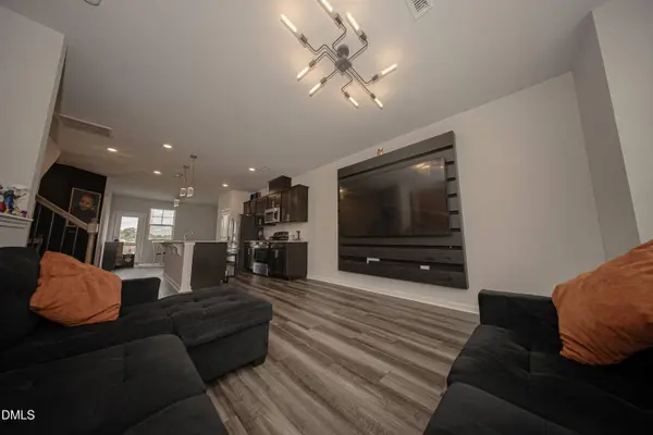 6638 Perry Creek RD, Raleigh, NC 27616