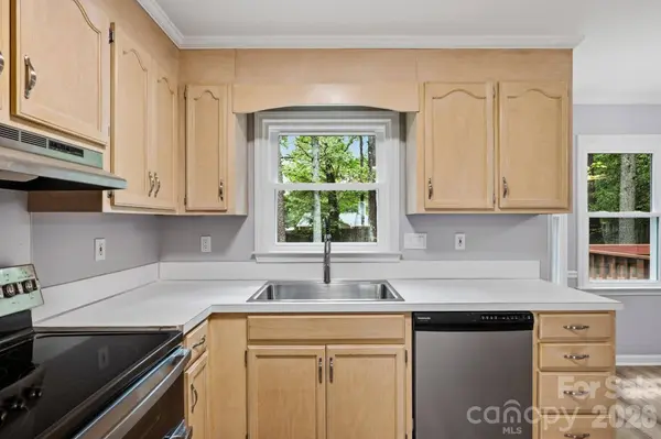 12530n Newstead RD, Huntersville, NC 28078