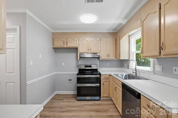 12530n Newstead RD, Huntersville, NC 28078