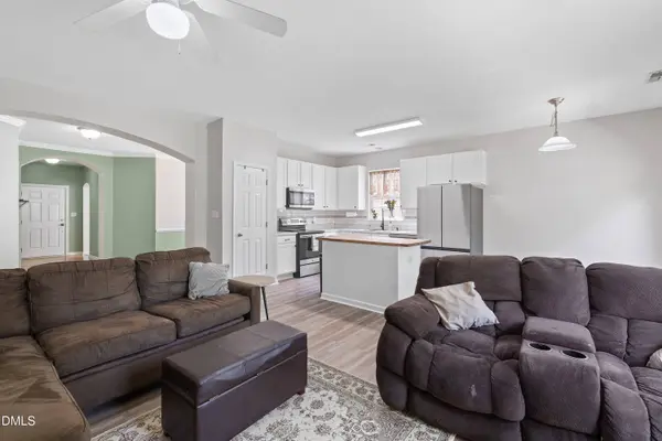 2129 Maizefield LN, Fuquay Varina, NC 27526