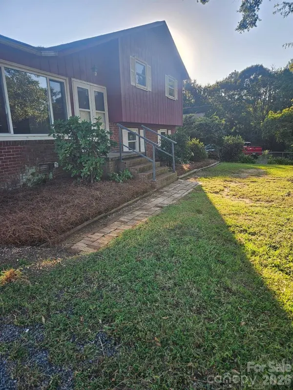 90 Coral ST