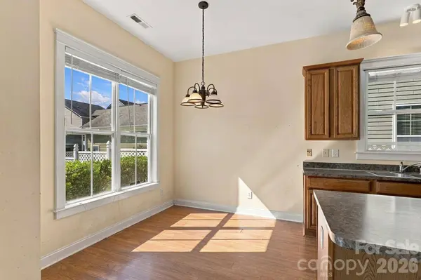 16411 Leavitt LN, Davidson, NC 28036