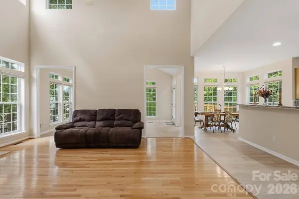 124 Doby Creek CT, Fort Mill, SC 29715
