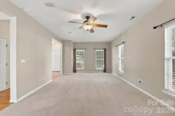 12025 Harmon LN, Charlotte, NC 28134