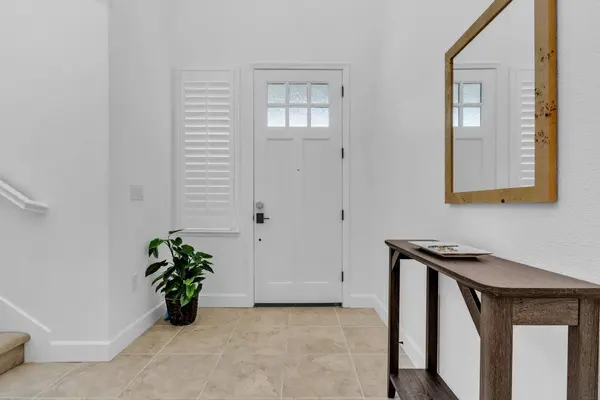 1037 Forbes LN, Davis, CA 95616