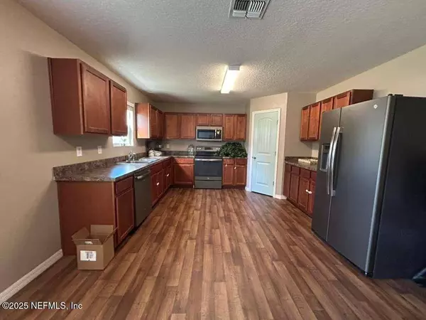 10 PICKCANE LN, Palm Coast, FL 32164