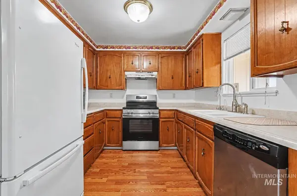 520 W Dakota Ave, Nampa, ID 83686