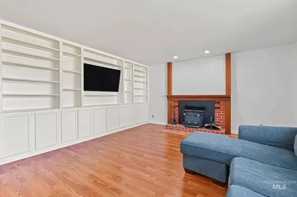 520 W Dakota Ave, Nampa, ID 83686