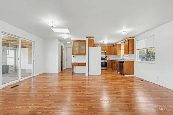 520 W Dakota Ave, Nampa, ID 83686