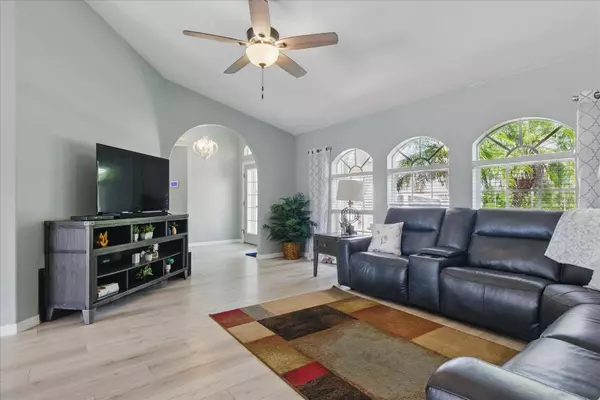 5273 CRESTLINE TER, Port Charlotte, FL 33981