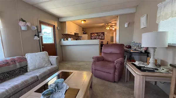 5733 HOLIDAY PARK BLVD, North Port, FL 34287