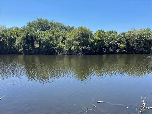 4851 KENNETT ST, North Port, FL 34288