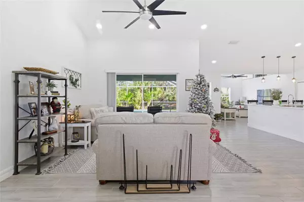 5986 PONCE DE LEON BLVD, North Port, FL 34291