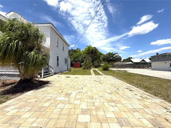 214 W WHIDDEN ST, Arcadia, FL 34266