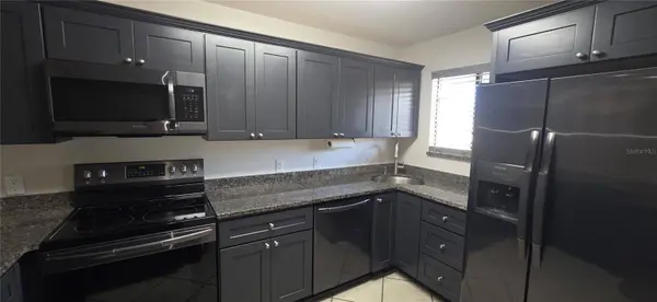 6033 34TH ST W #136, Bradenton, FL 34210