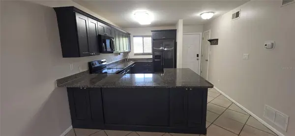 6033 34TH ST W #136, Bradenton, FL 34210