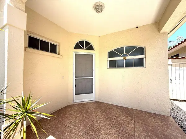 4304 MARCOTT CIR, Sarasota, FL 34233