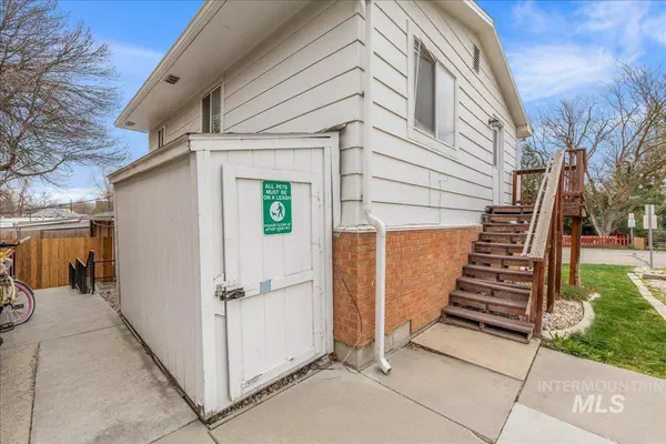 1329 S Michigan Ave, Boise, ID 83706