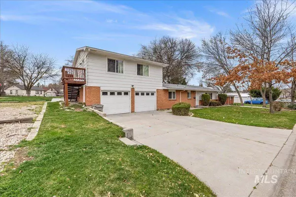 1329 S Michigan Ave, Boise, ID 83706