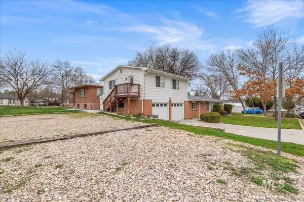 1329 S Michigan Ave, Boise, ID 83706