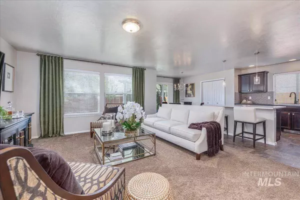 10669 Blue Springs St, Nampa, ID 83687