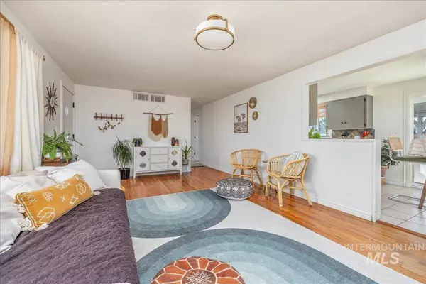 6953 W Ashland Dr, Boise, ID 83709