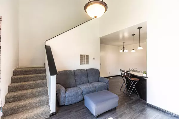 35 1 Mangum Cir, Donnelly, ID 83615