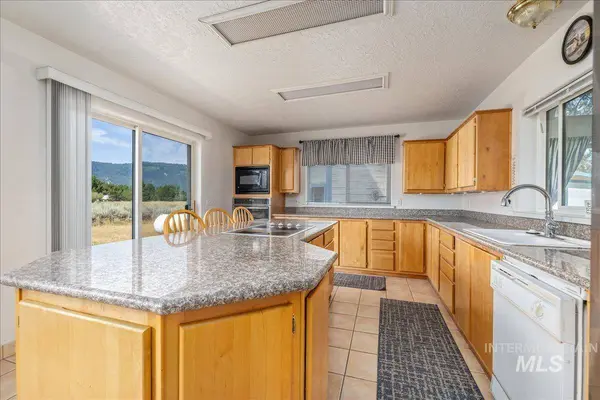 13159 Cameron Dr., Donnelly, ID 83615
