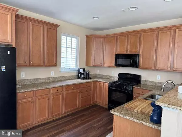 10119 ORLAND STONE DR, Bristow, VA 20136