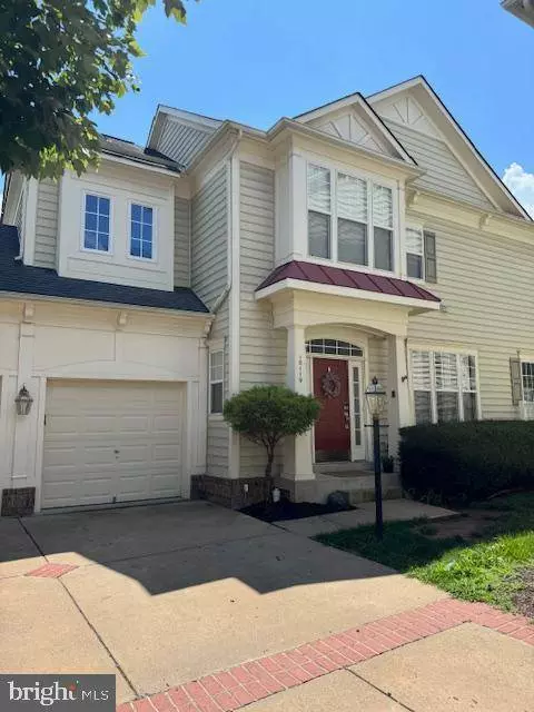 10119 ORLAND STONE DR, Bristow, VA 20136