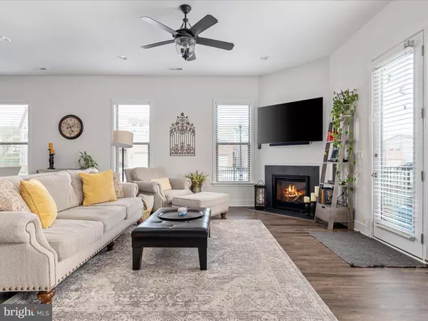 42788 MACBETH TER, Ashburn, VA 20148