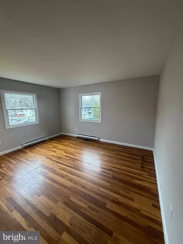 600 E POPLAR RD, Sterling, VA 20164