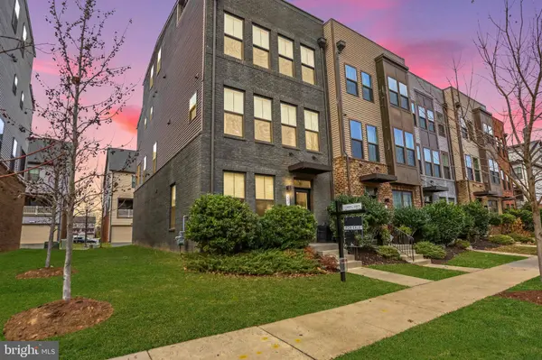 22315 TEES TER, Ashburn, VA 20148