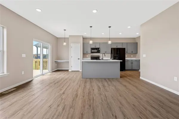 1505 38th ST SE, Cedar Rapids, IA 52403