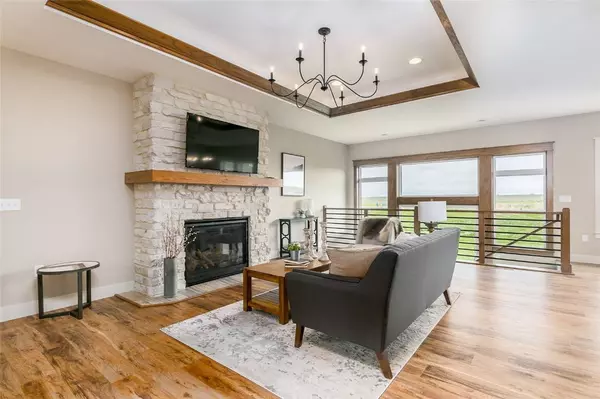 1821 Cottage Ridge DR, Marion, IA 52302