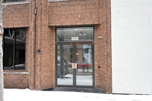 320 3rd ST SE #1st Floor, Cedar Rapids, IA 52401
