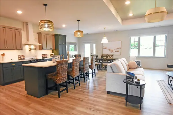 5195 Winslow RD, Marion, IA 52302