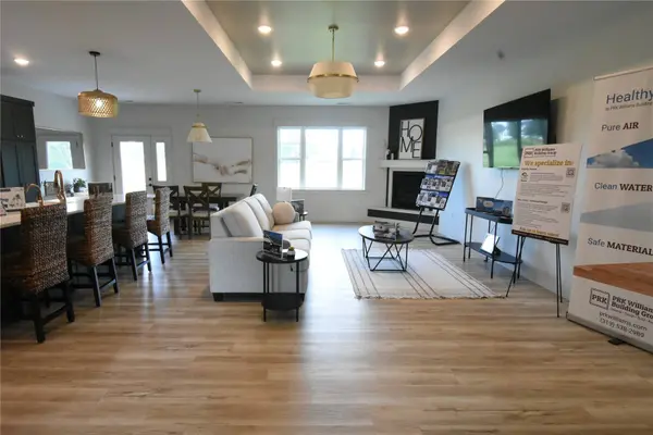 5195 Winslow RD, Marion, IA 52302