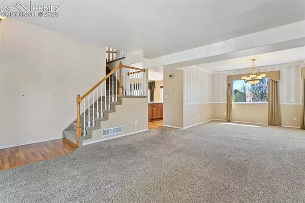 6675 Cabin Creek DR, Colorado Springs, CO 80923