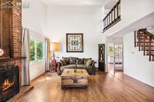 965 Red Mesa DR, Colorado Springs, CO 80906