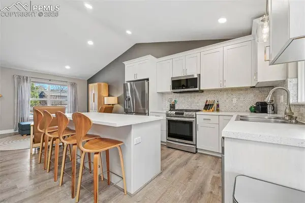 1249 Eastmeadow DR, Colorado Springs, CO 80906