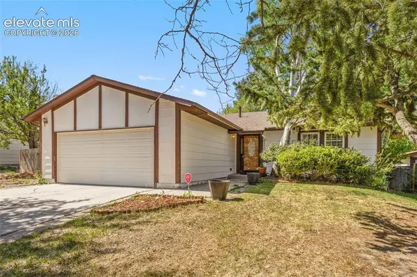 2914 Villa Loma DR, Colorado Springs, CO 80917