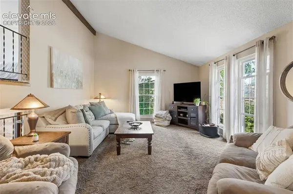 2914 Villa Loma DR, Colorado Springs, CO 80917