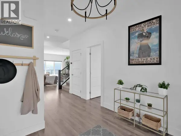 767 Acadia Street, Kelowna, BC V1V0A8