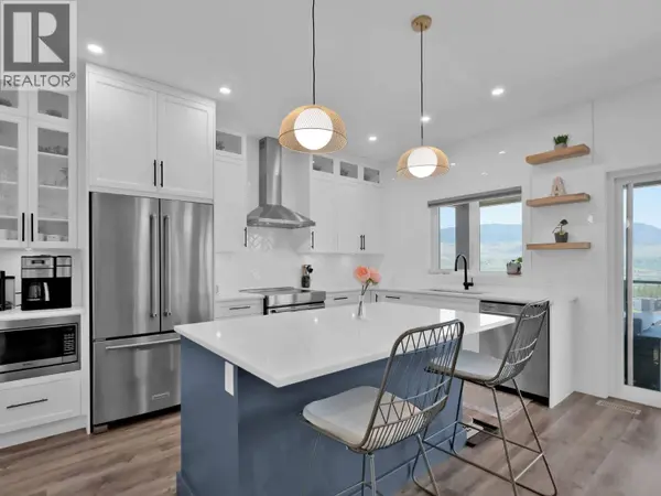 767 Acadia Street, Kelowna, BC V1V0A8