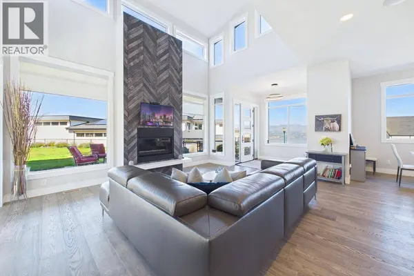 439 Redtail Court, Kelowna, BC V1W0B1