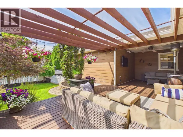 307 McCarren Avenue, Kelowna, BC V1W5A6