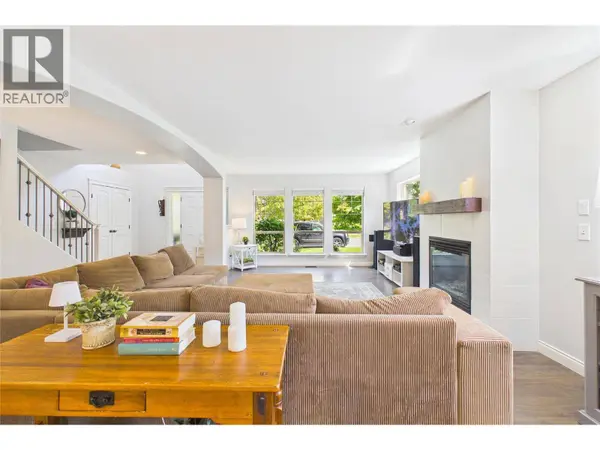307 McCarren Avenue, Kelowna, BC V1W5A6