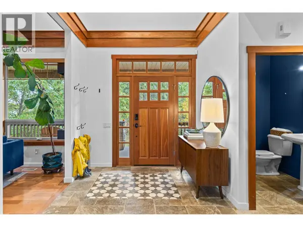 478 Okaview Road, Kelowna, BC V1Y7R3
